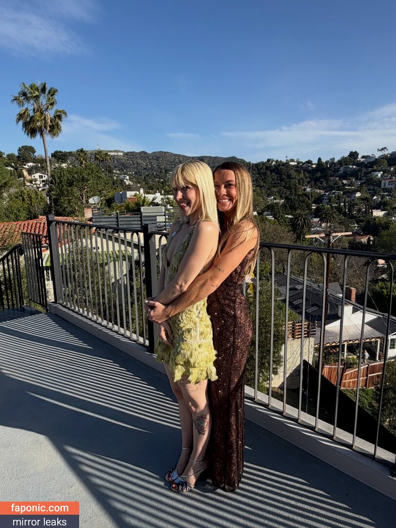 Hayley Williams, meepyfreepy, yelyahwilliams Filtraciones de Desnudos OnlyFans Foto #597