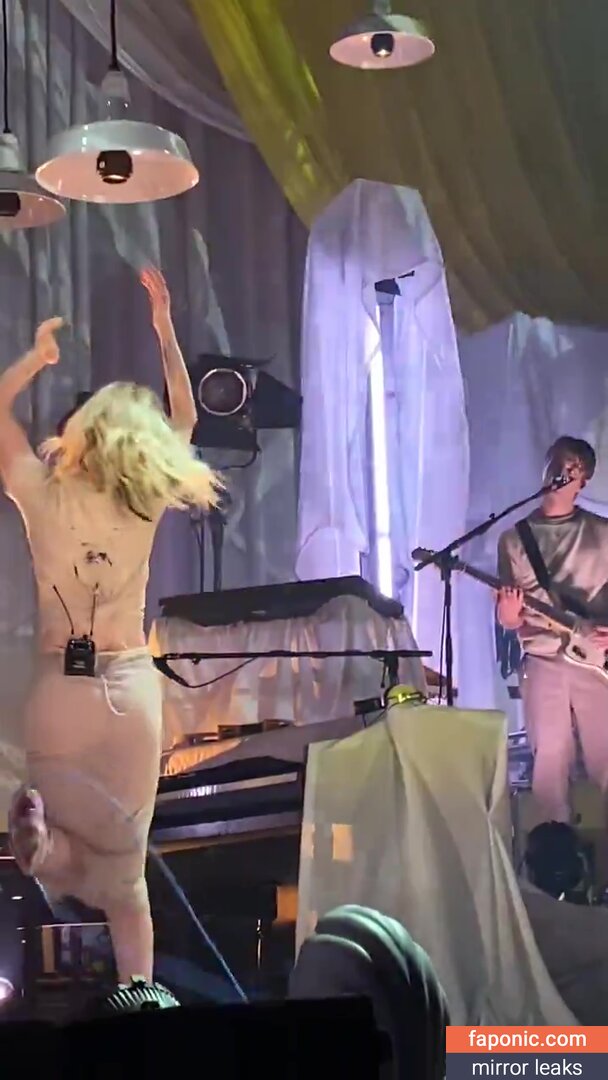 Hayley Williams, meepyfreepy, yelyahwilliams Filtraciones de Desnudos OnlyFans Foto #671