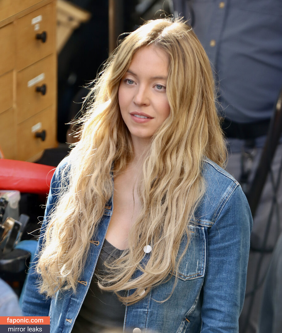 Sydney Sweeney, gal_gadot, https:, sydney_sweeney Filtraciones de Desnudos OnlyFans Foto #518