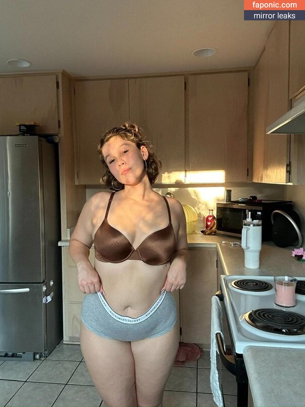Symone Blust, symone_blust Filtraciones de Desnudos  Foto #3