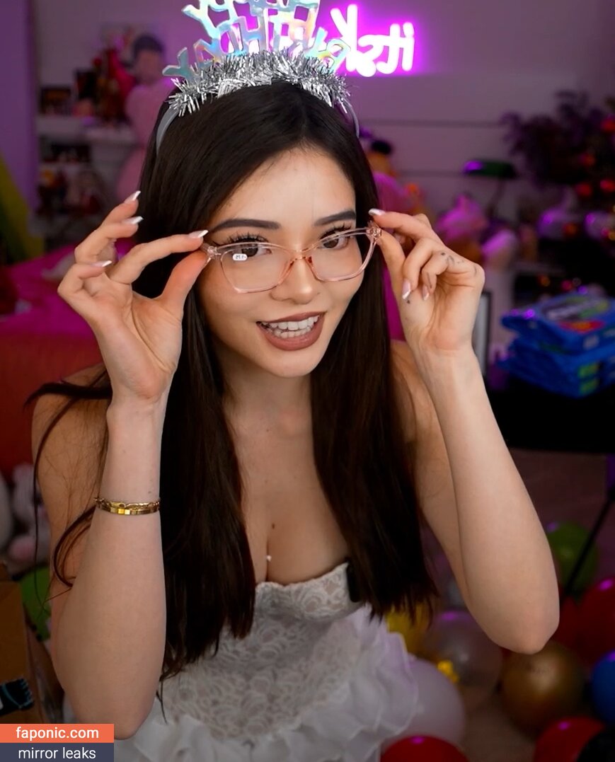 itsKatchii, itskatbabyy, twitch career and liver failure speedrunner - Filtraciones de Desnudos OnlyFans Foto #246