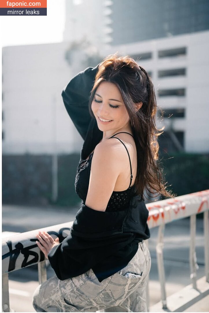 Sasha Emiri, sasha_emiri Filtraciones de Desnudos  Foto #3