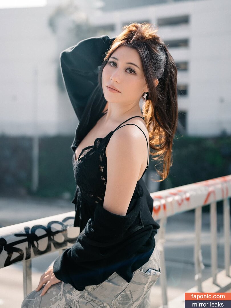 Sasha Emiri, sasha_emiri Filtraciones de Desnudos  Foto #4