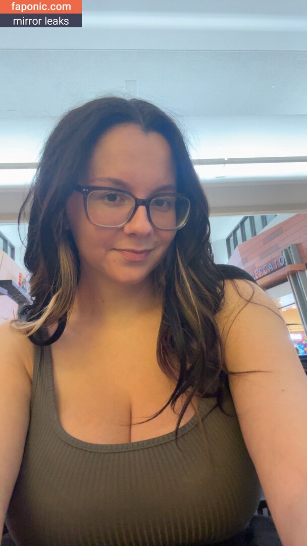 Yellz0, Yellz1, bigtittygothegg, yellz Filtraciones de Desnudos OnlyFans/Patreon Foto #348