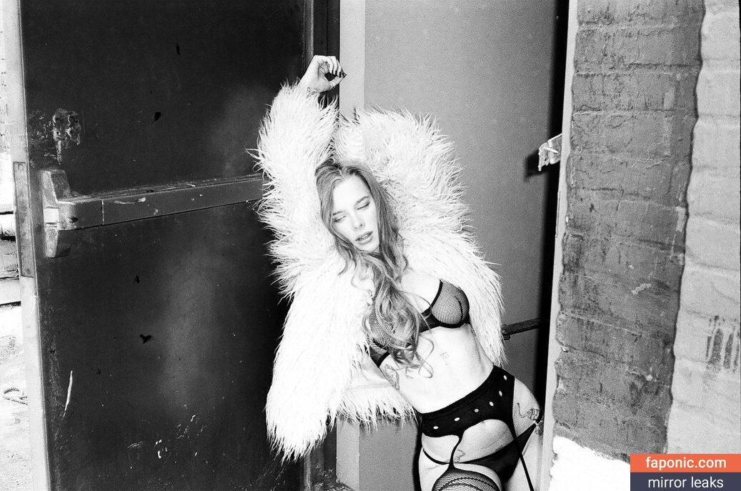 Ashley Matheson, Smashedely Filtraciones de Desnudos  Foto #95