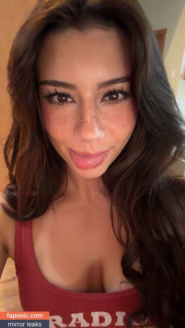 Mikayla Campinos
