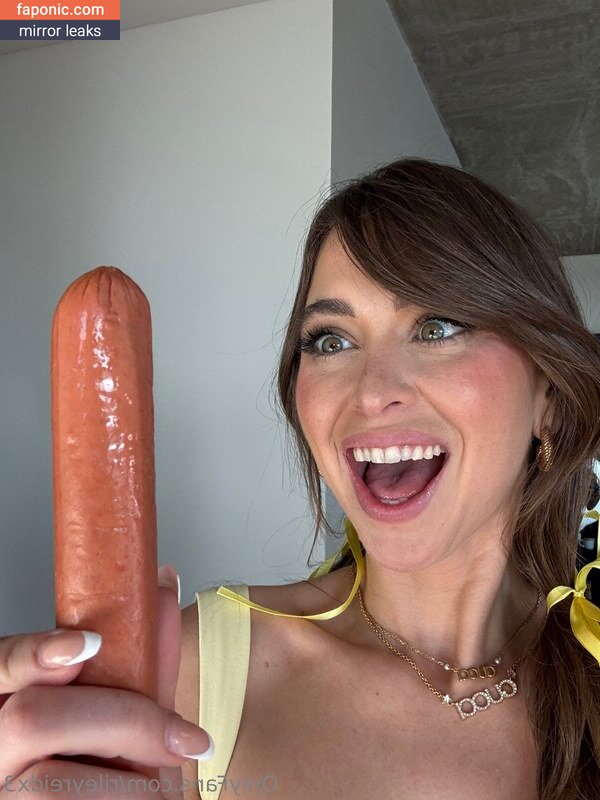 Riley Reid, RileyReidTikTok, hellorileyreid, rileyreidx3 Filtraciones de Desnudos OnlyFans Foto #3081