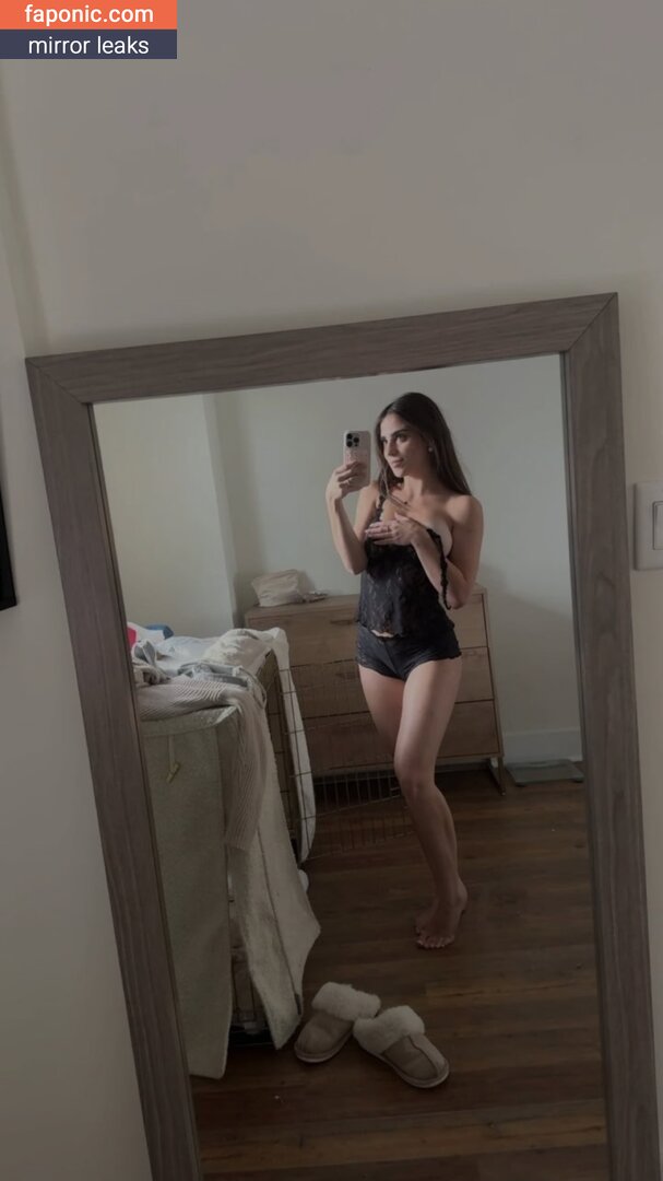 Sofia Crnilovic, https: Filtraciones de Desnudos  Foto #3